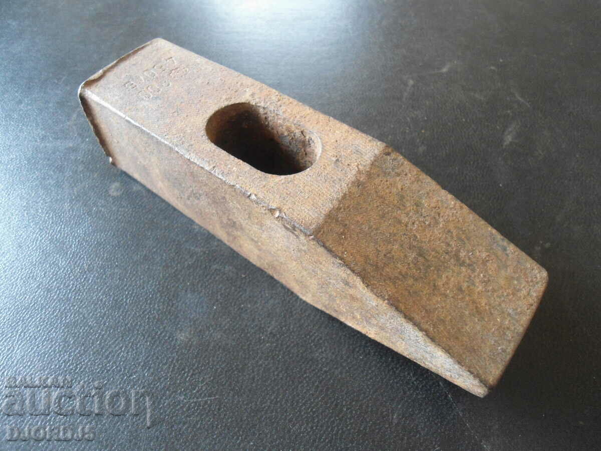 Delivery of Old hammer, 0.850 kg, markings