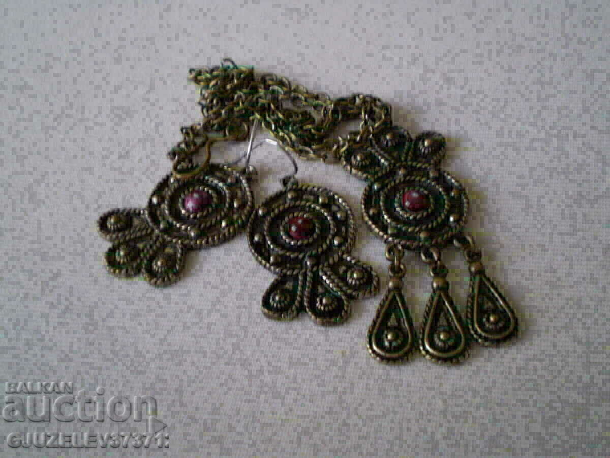 Delivery of Revival earrings and necklace Delivery of Revival earrings and necklace