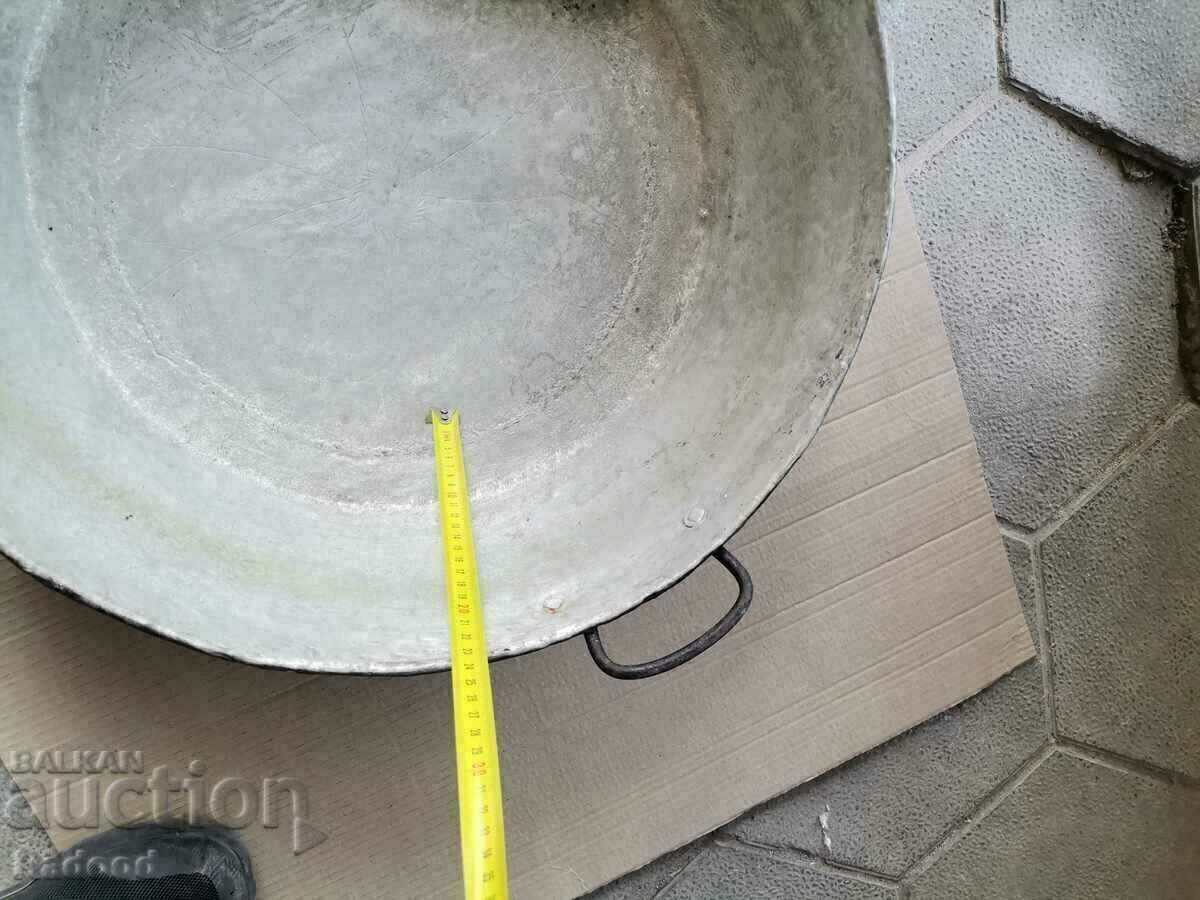 A pan, a pot, a big pan with price 100.00 BGN | € 51.13 A pan, a pot, a big pan with price 100.00 BGN | € 51.13