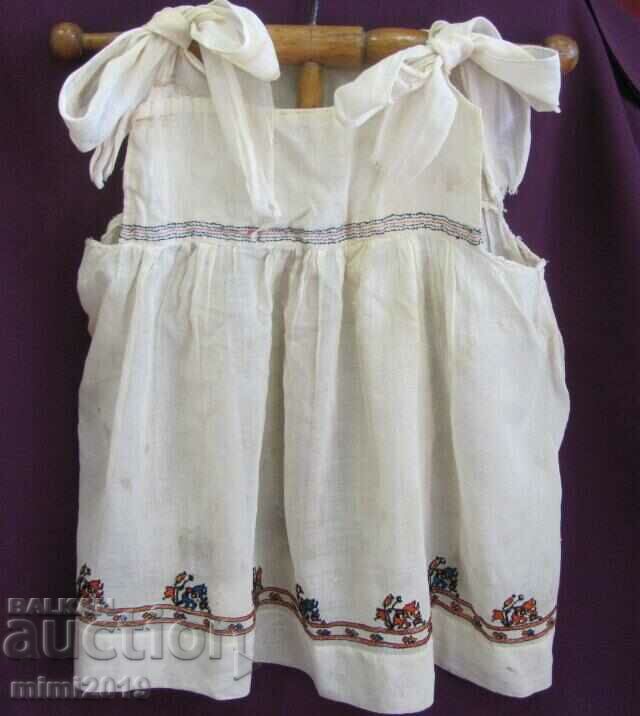 Auction 19th Century Children's Dress Hand Embroidered Auction 19th Century Children's Dress Hand Embroidered