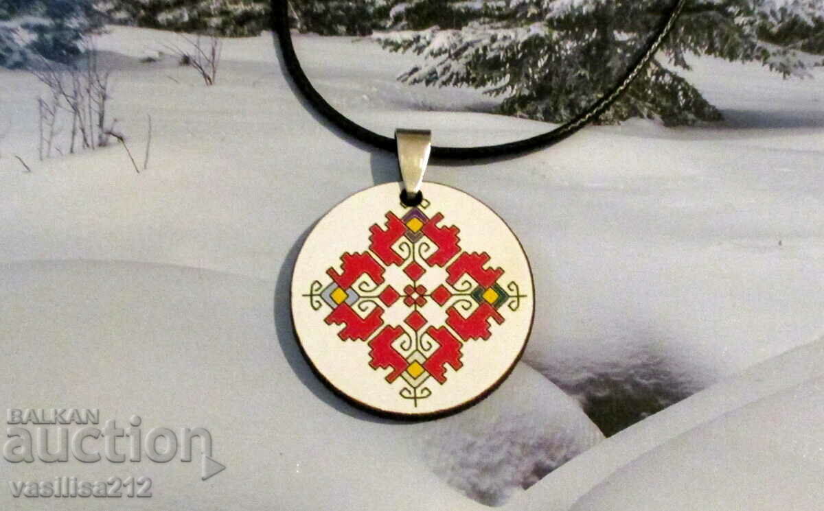 Colier cu broderie Colier cu broderie