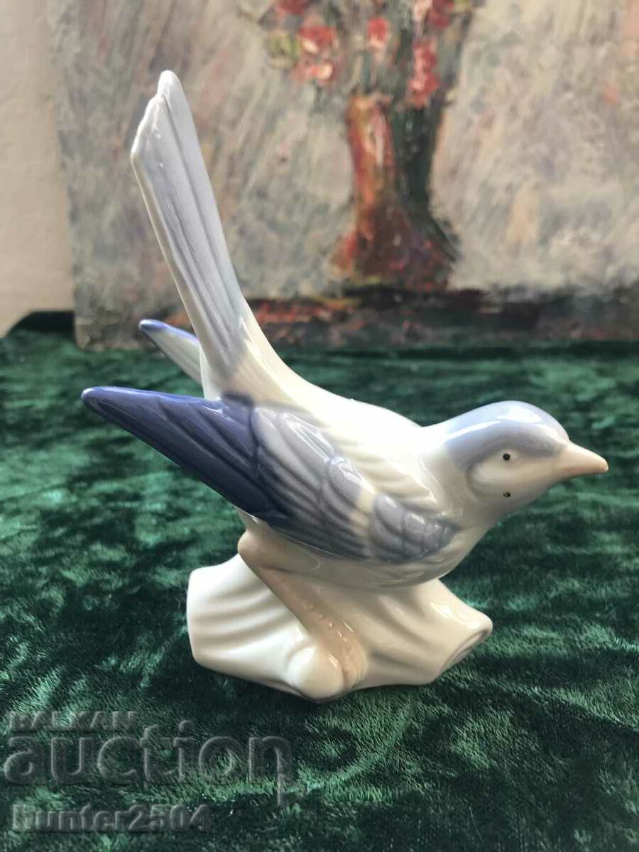 Porcelain bird 13 cm