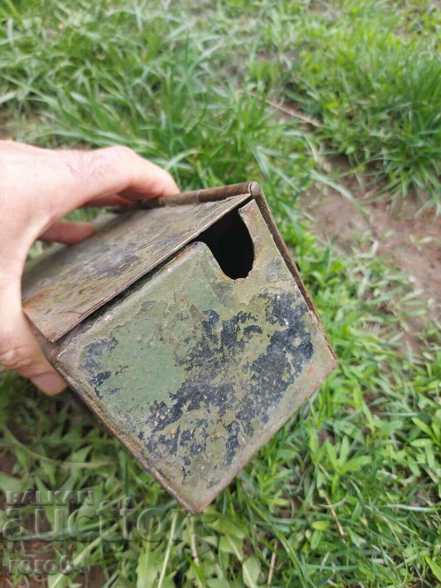 METAL BOX - AMMUNITION - 6 METAL BOX - AMMUNITION - 6