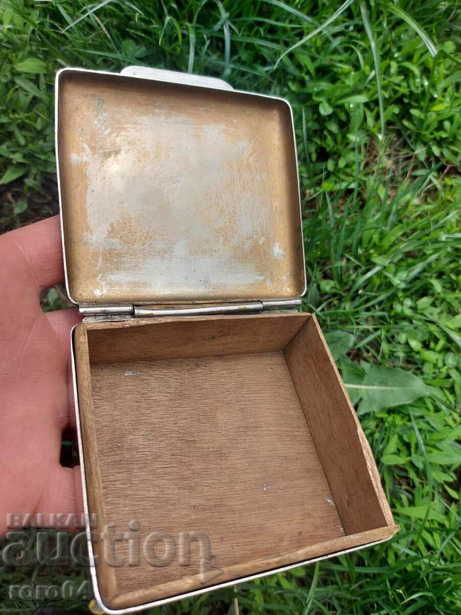 OLD BRONZE / BRASS BOX with price € 15.99 | 31.27 BGN