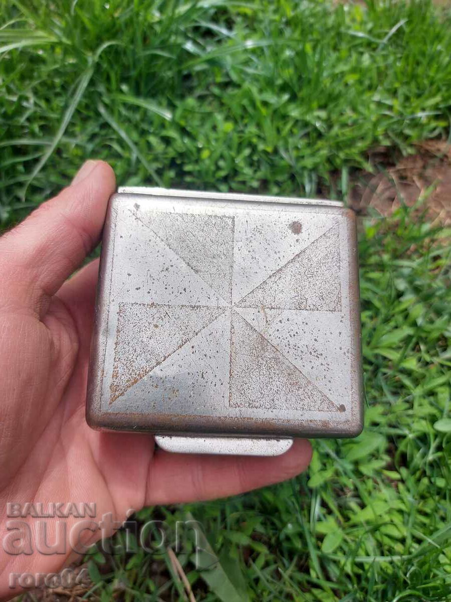 OLD BRONZE / BRASS BOX - 7
