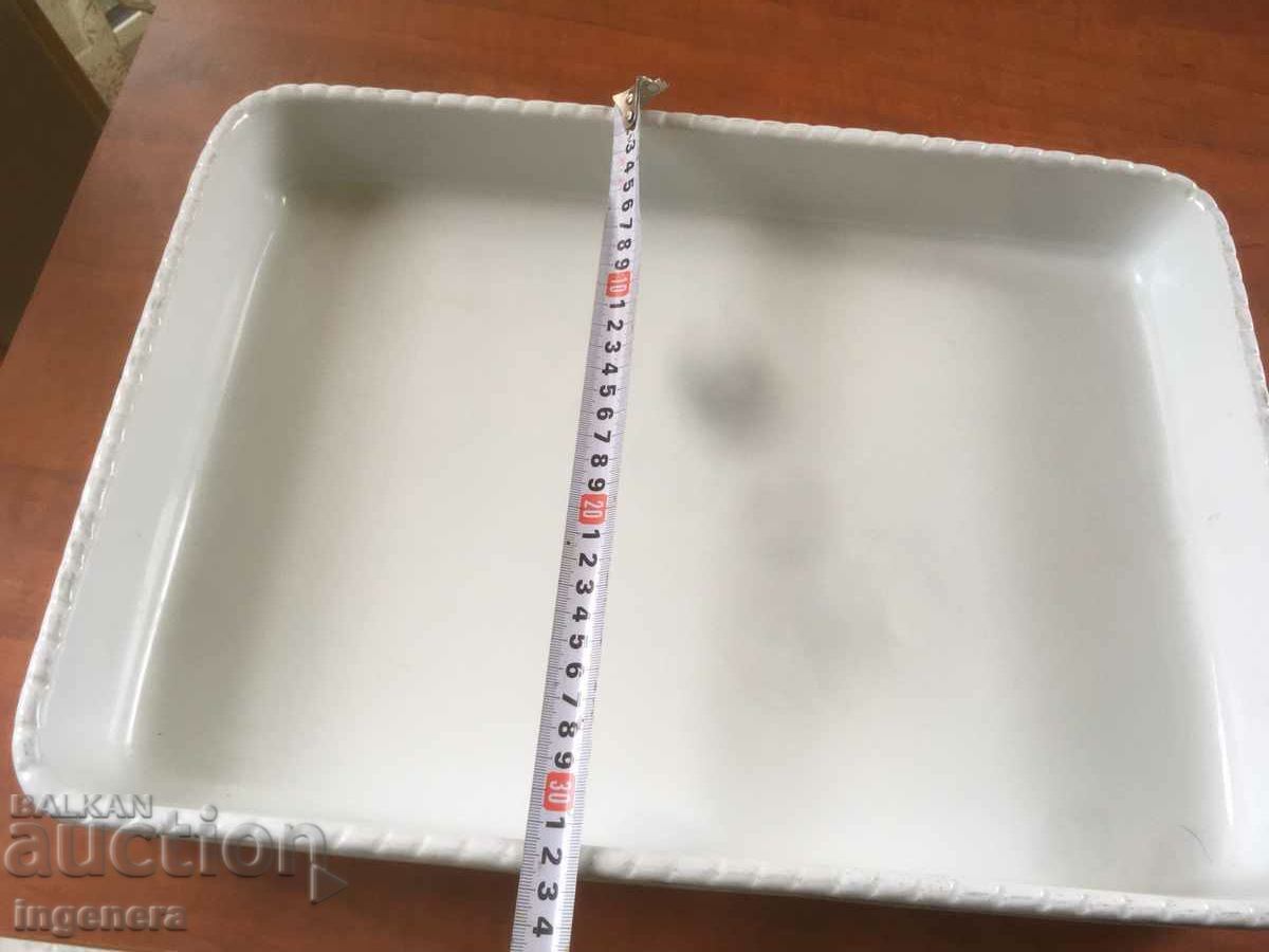 Auction PORCELAIN BIG GEARED TRAY FOR OVEN - ROYALE ITALY Auction PORCELAIN BIG GEARED TRAY FOR OVEN - ROYALE ITALY