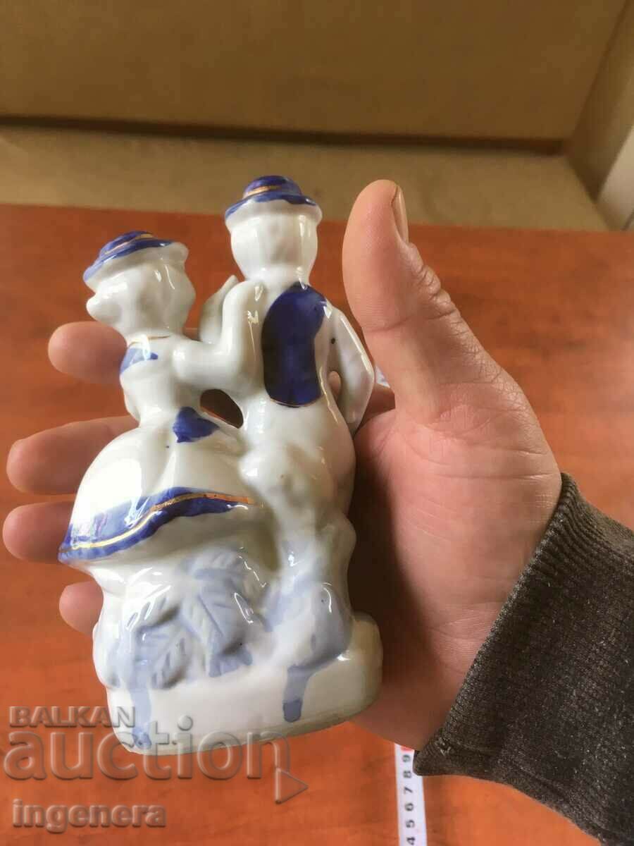 Auction PORCELAIN FIGURE STATUTE GOLD Auction PORCELAIN FIGURE STATUTE GOLD