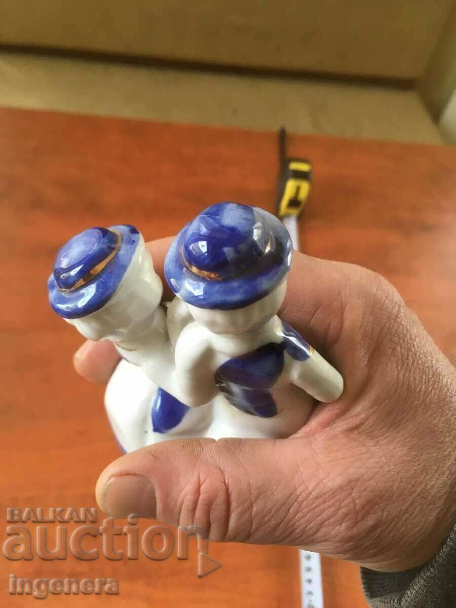 Delivery of PORCELAIN FIGURE STATUTE GOLD Delivery of PORCELAIN FIGURE STATUTE GOLD