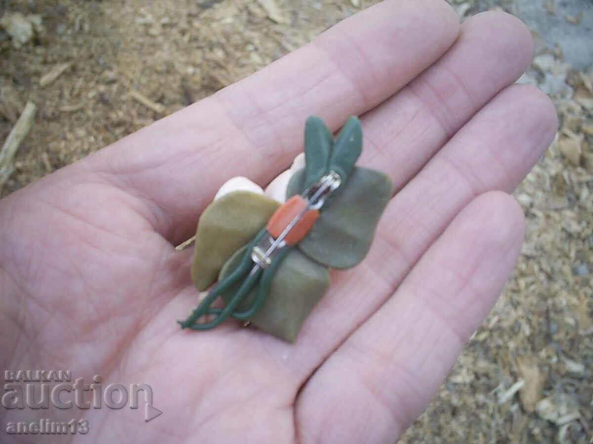 Delivery of OLD ROSE BROOCH