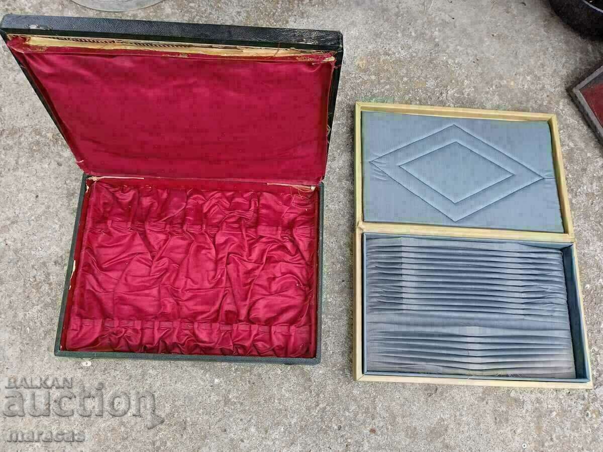 Cutlery storage box with price 18.00 BGN | € 9.20 Cutlery storage box with price 18.00 BGN | € 9.20