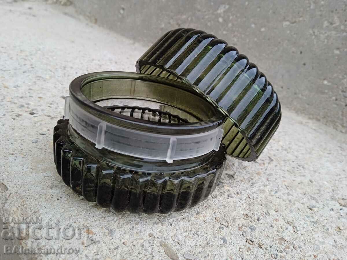 Auction Glass jewelry box Auction Glass jewelry box