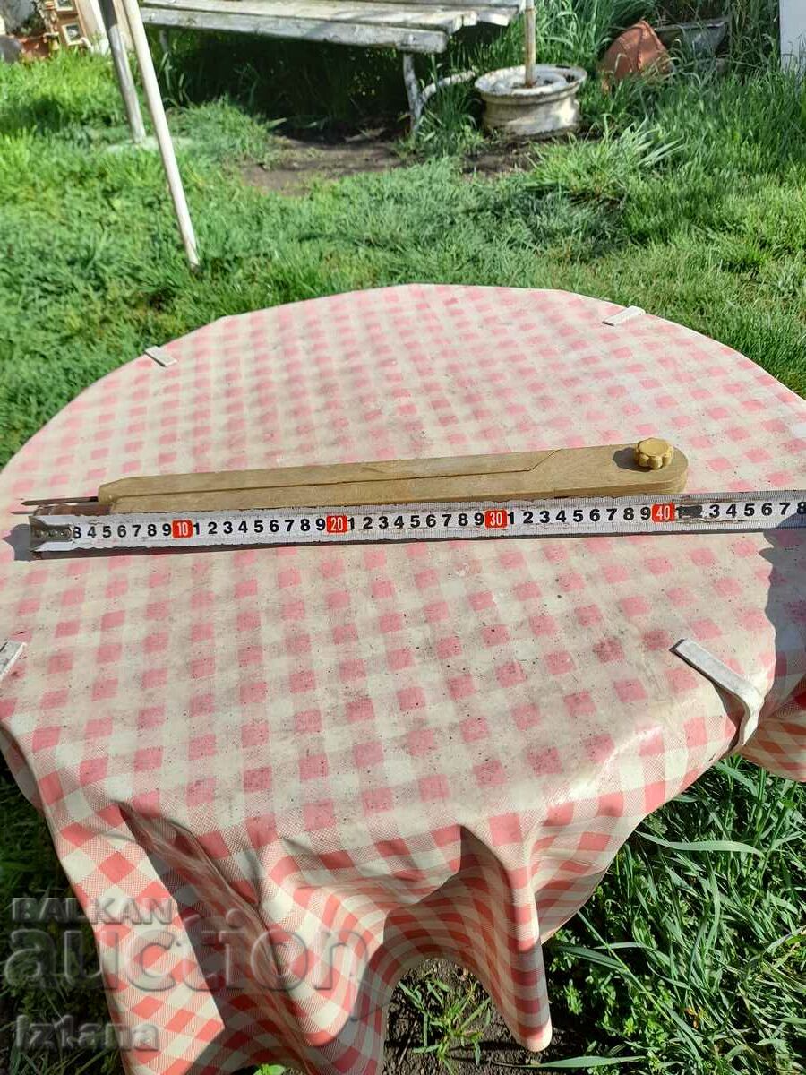 An old school compass - 6 An old school compass - 6