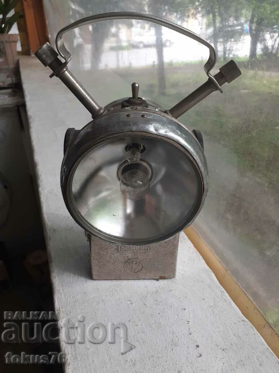 Стар немски акумолаторен фенер