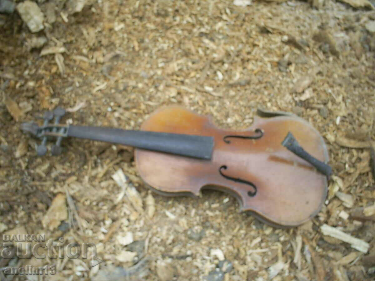 ΠΑΛΙΟ ΒΙΟΛΙ ΓΙΑ ΕΣΩΤΕΡΙΚΑ ΕΞΑΡΤΗΜΑΤΑ Ή ΑΠΟΚΑΤΑΣΤΑΣΗ