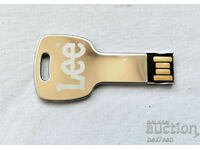 ⭐ ⭐ Μεταλλικό κλειδί μνήμης USB 2 GB ❤️ ❤️