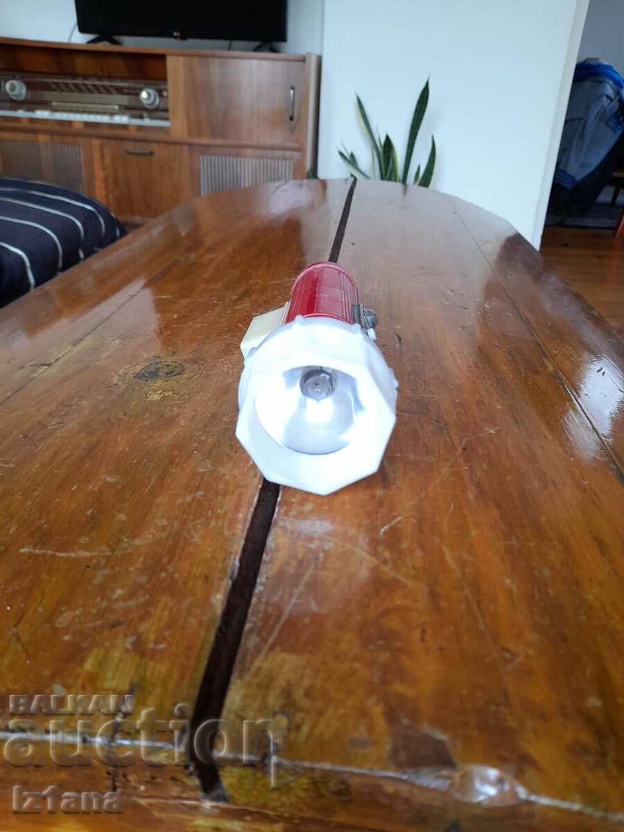 Old magnetic lantern, Musala flashlight with price 20.00 BGN | € 10.23 Old magnetic lantern, Musala flashlight with price 20.00 BGN | € 10.23