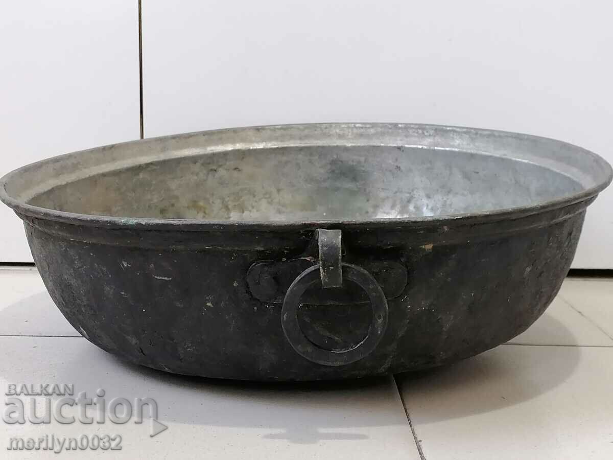 Old copper tray for chandelier copper copper pot with price 99.00 BGN | € 50.62 Old copper tray for chandelier copper copper pot with price 99.00 BGN | € 50.62