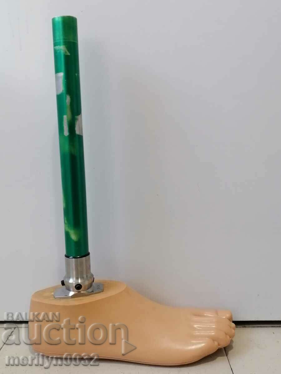 Modern prosthesis right leg with price 99.00 BGN | € 50.62 Modern prosthesis right leg with price 99.00 BGN | € 50.62