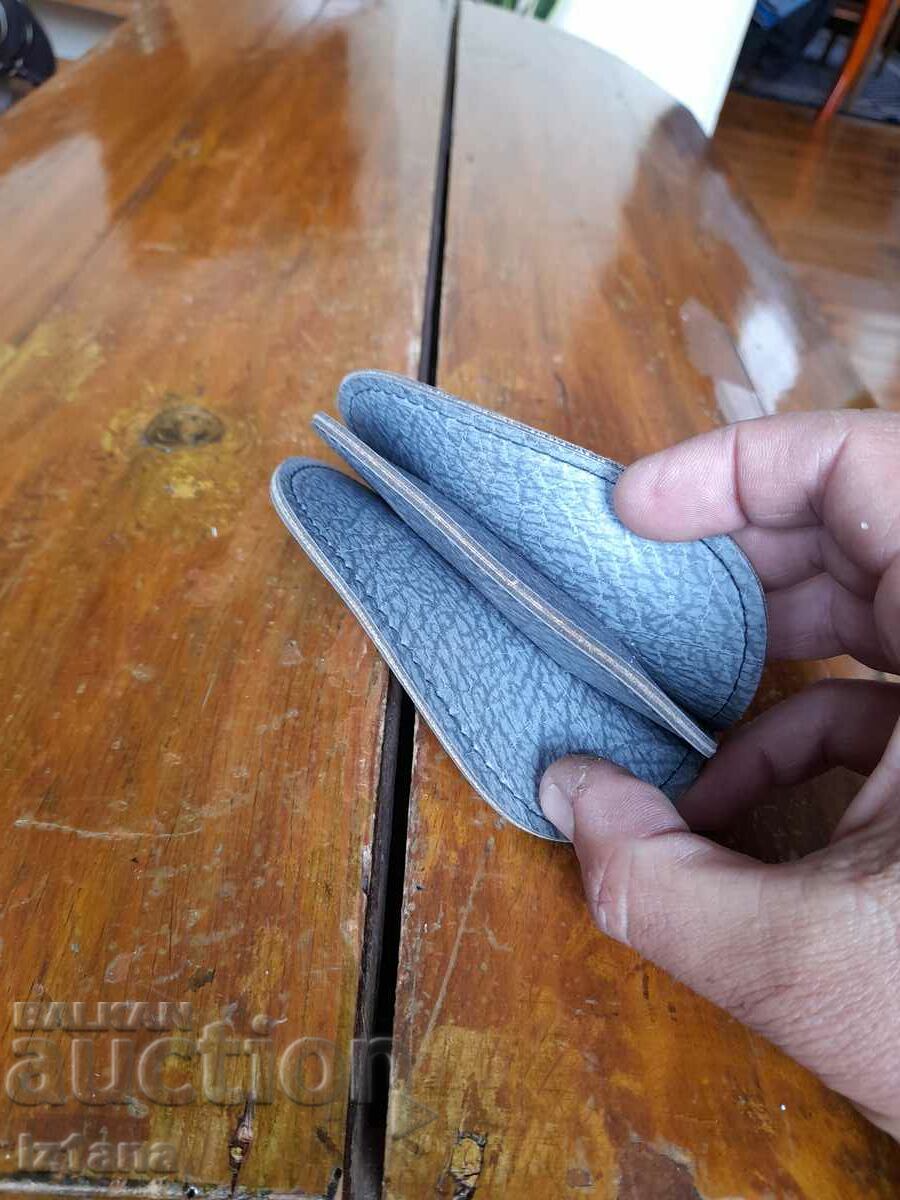 Delivery of Old Led Purse Delivery of Old Led Purse