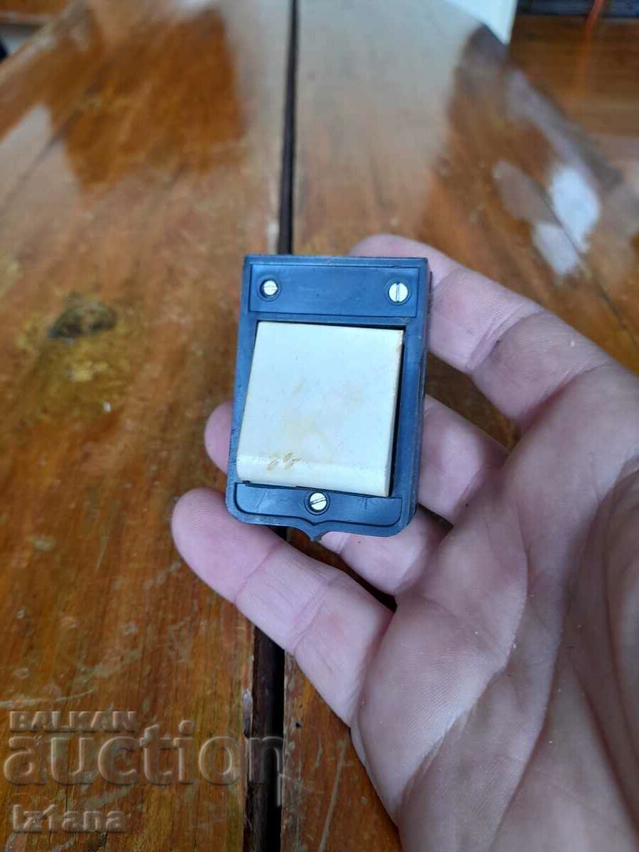 Old button for bell with price 10.00 BGN | € 5.11 Old button for bell with price 10.00 BGN | € 5.11