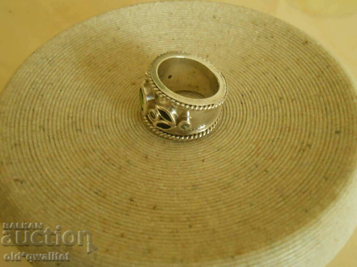 Auction  RING, Silver 925 with Sapphires Peridot., designer