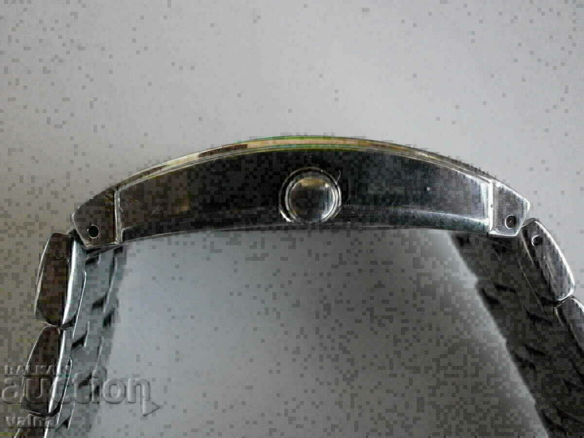 Livrarea GUESS, quartz, Citizen / Miyota, carcasa 33x47mm