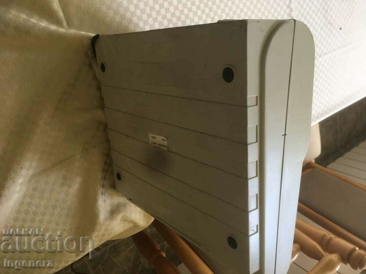 ELKA 752 MODEL 03 WORKS SCRAP PARTS - 5 ELKA 752 MODEL 03 WORKS SCRAP PARTS - 5