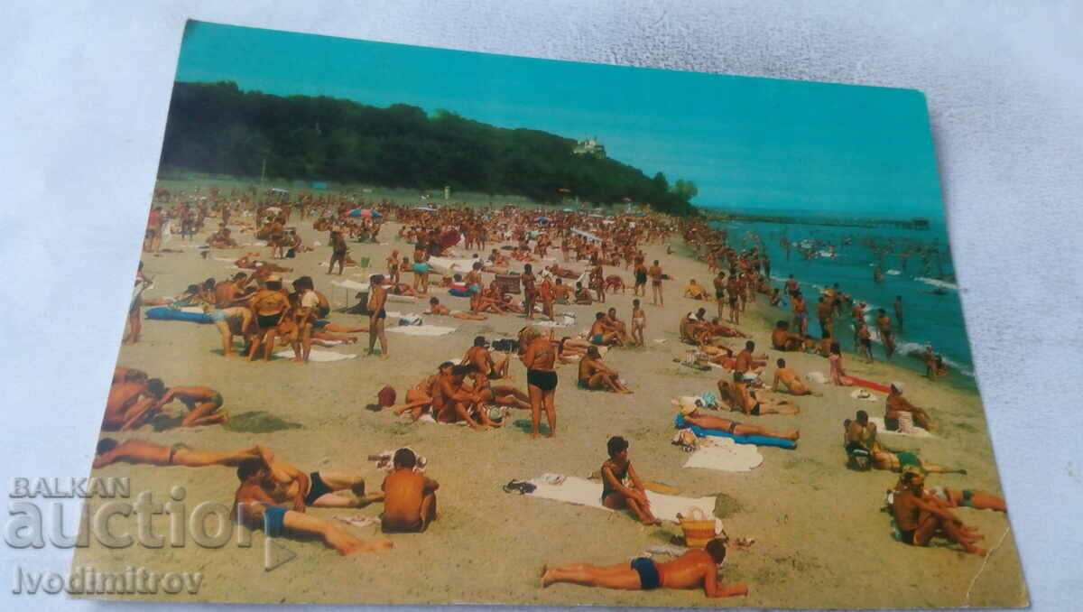 Пощенска картичка Бургас Плажът 1968