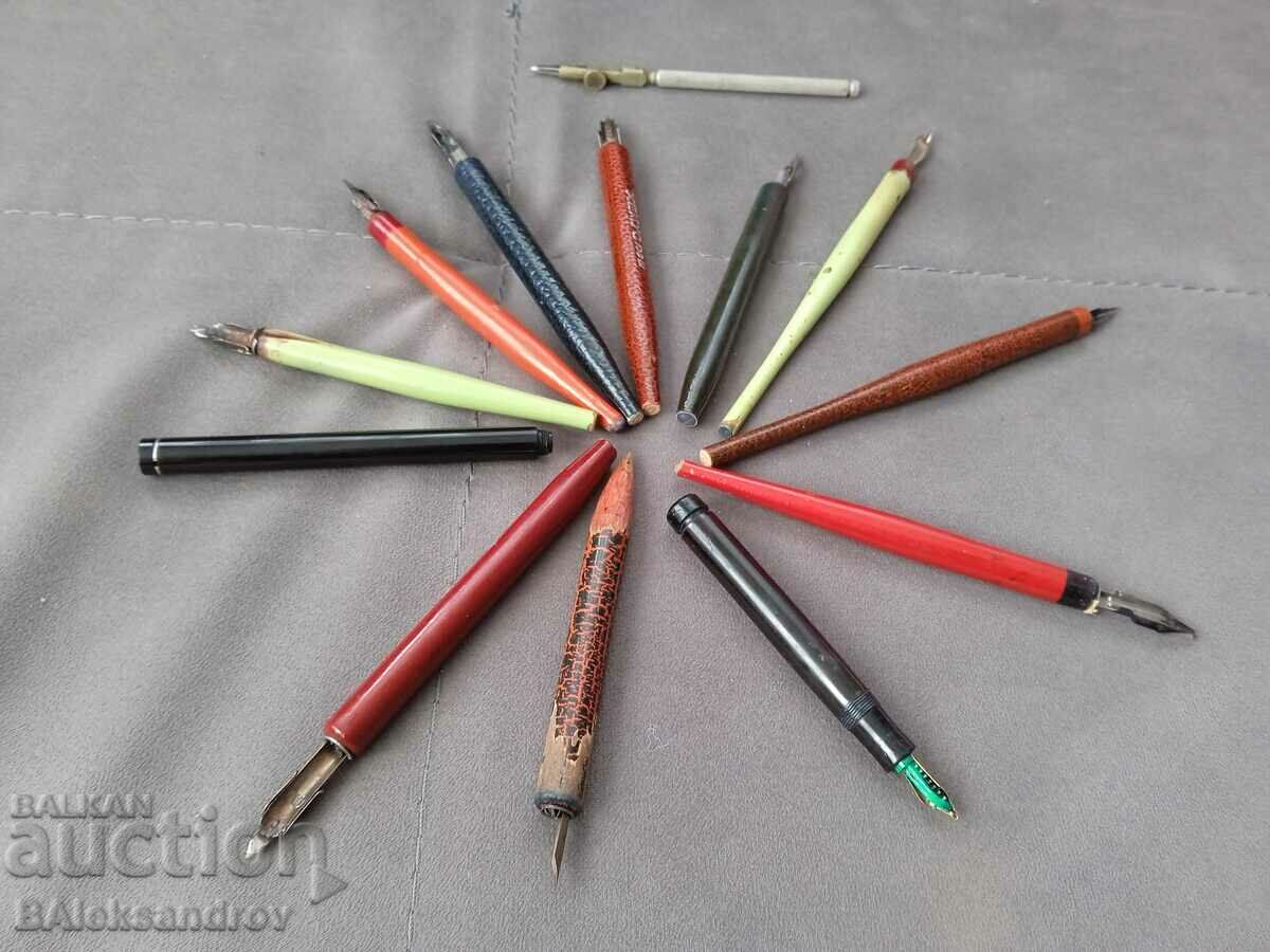 Large lot of pendants in a box with price 35.00 BGN | € 17.90 Large lot of pendants in a box with price 35.00 BGN | € 17.90