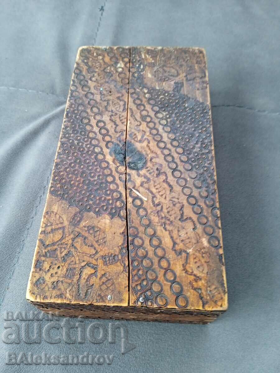 Large lot of pendants in a box - 7 Large lot of pendants in a box - 7