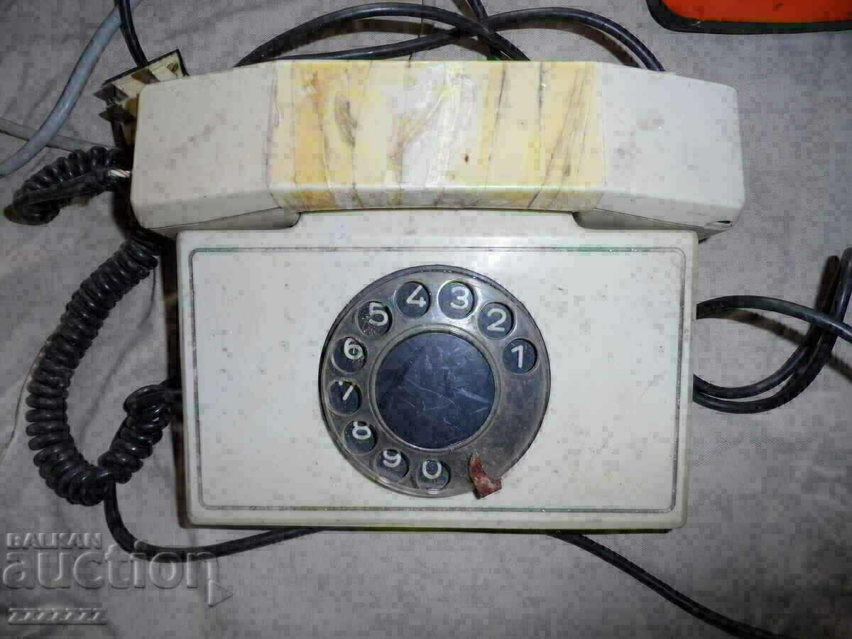 Доставка на Лот от 5 бр. стари телефони Доставка на Лот от 5 бр. стари телефони