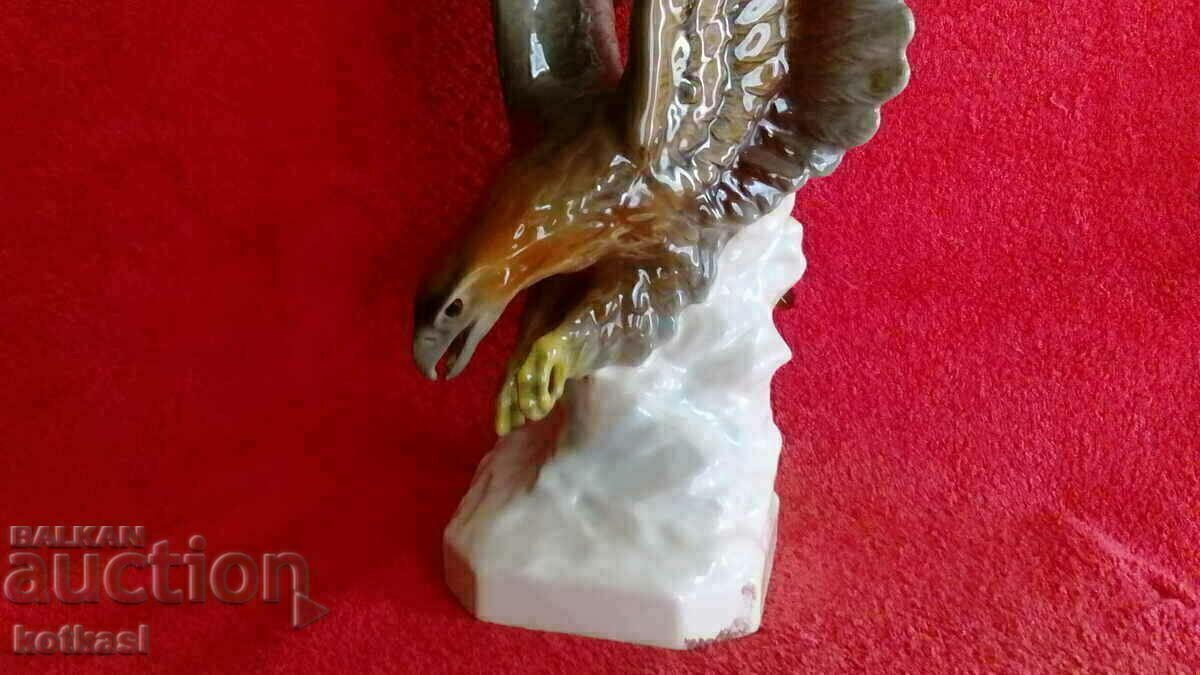Old porcelain figure of Eagle marked with price 35.00 BGN | € 17.90 Old porcelain figure of Eagle marked with price 35.00 BGN | € 17.90