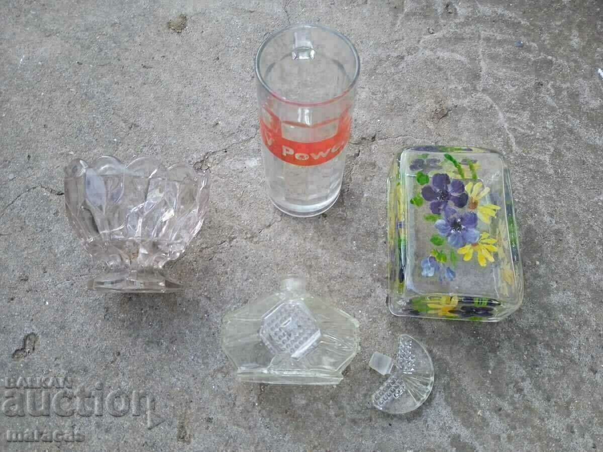 Πολλά παλιά γυάλινα σκεύη με τιμή € 10.23 | 20.01 BGN