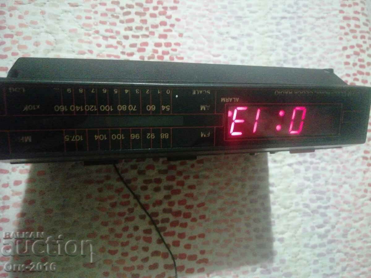 Old Radio Clock - WatsoN - 5 Old Radio Clock - WatsoN - 5
