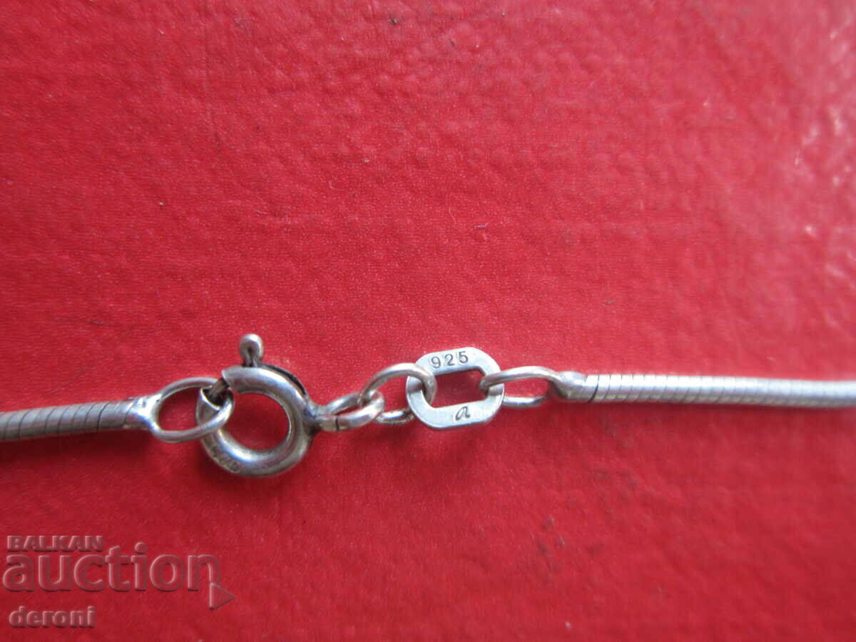 Amazing silver necklace chain 925 with price 50.00 BGN | € 25.56 Amazing silver necklace chain 925 with price 50.00 BGN | € 25.56