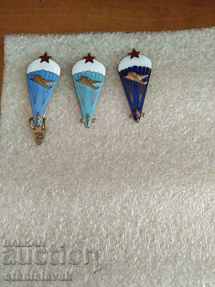 Delivery of Rare parachute badge Delivery of Rare parachute badge