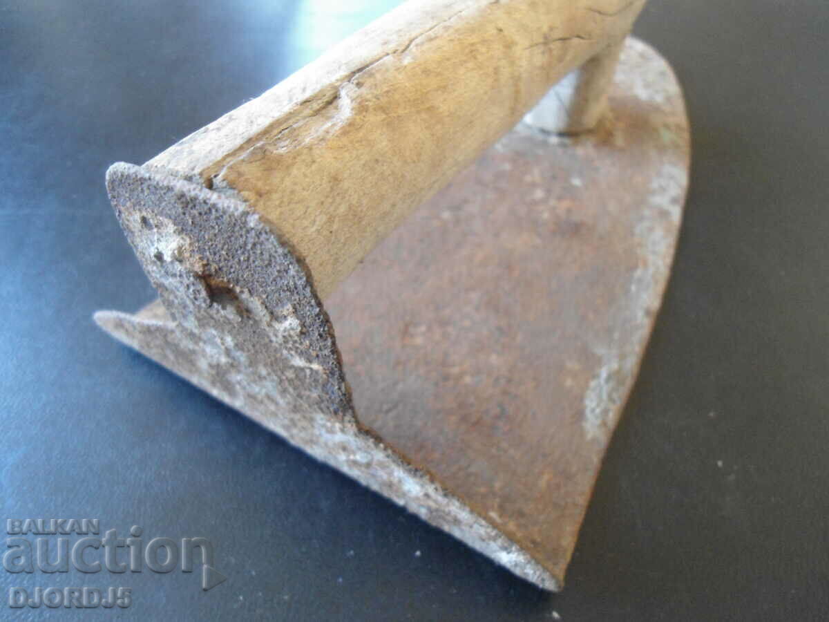 Auction Old tool Auction Old tool