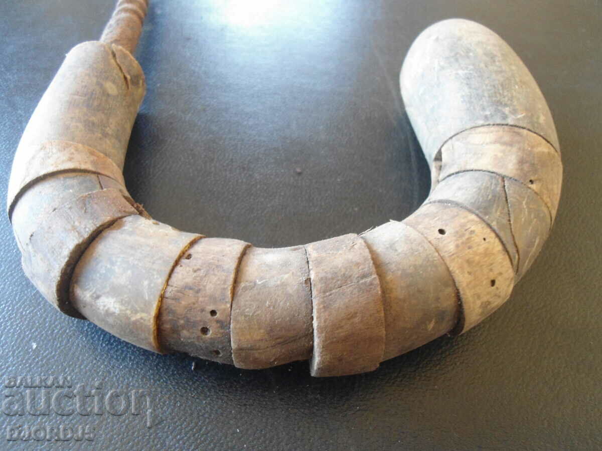 Delivery of Old tool, horn handle Delivery of Old tool, horn handle