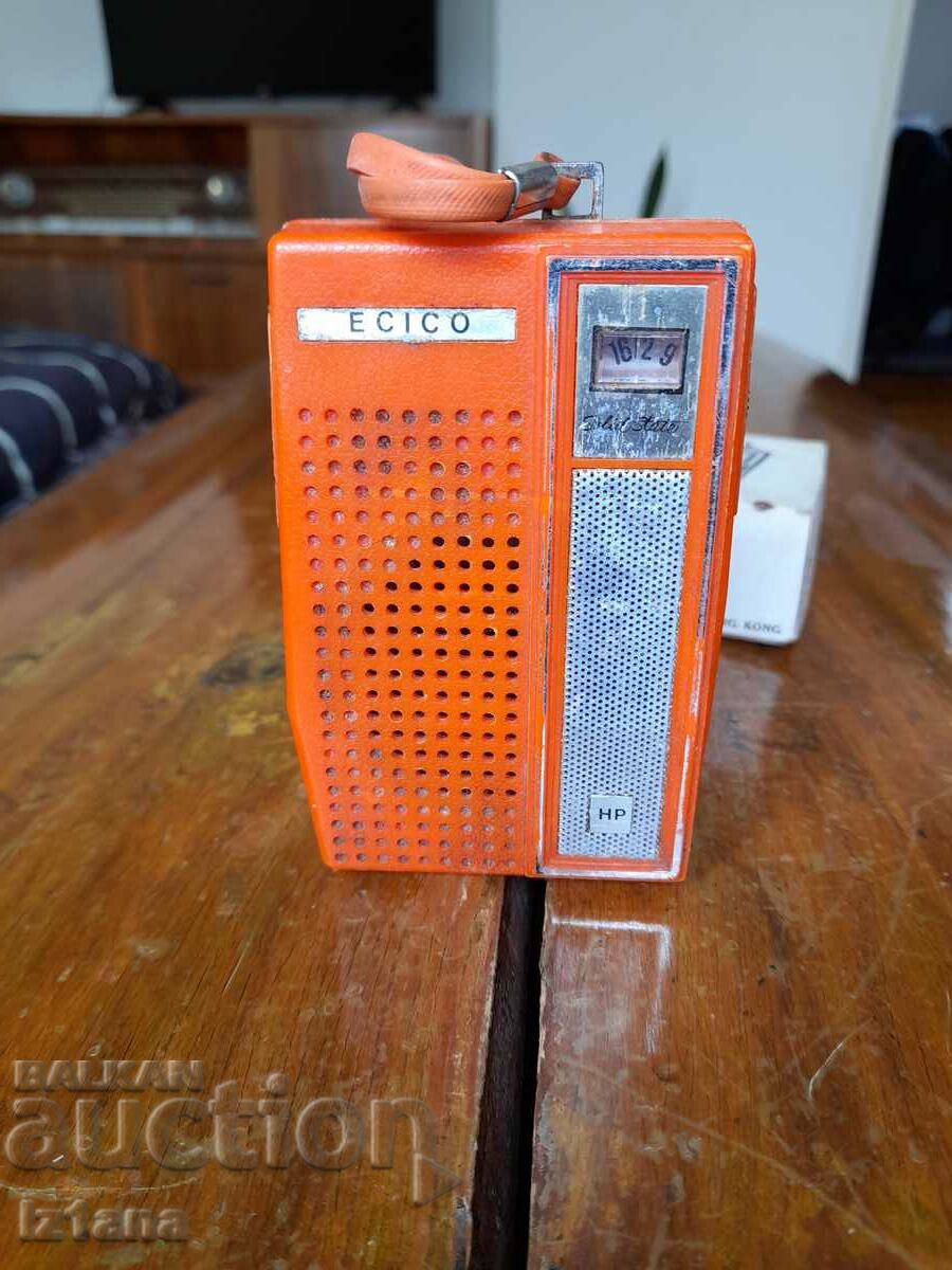 Παλιό ραδιόφωνο, ραδιόφωνο Eccio με τιμή 20.00 BGN | € 10.23