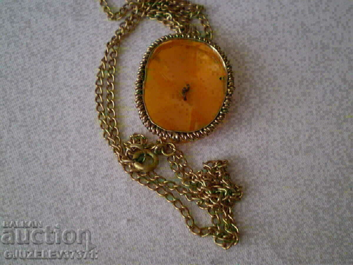 Auction medallion cameo medallion 1960-1970 Auction medallion cameo medallion 1960-1970