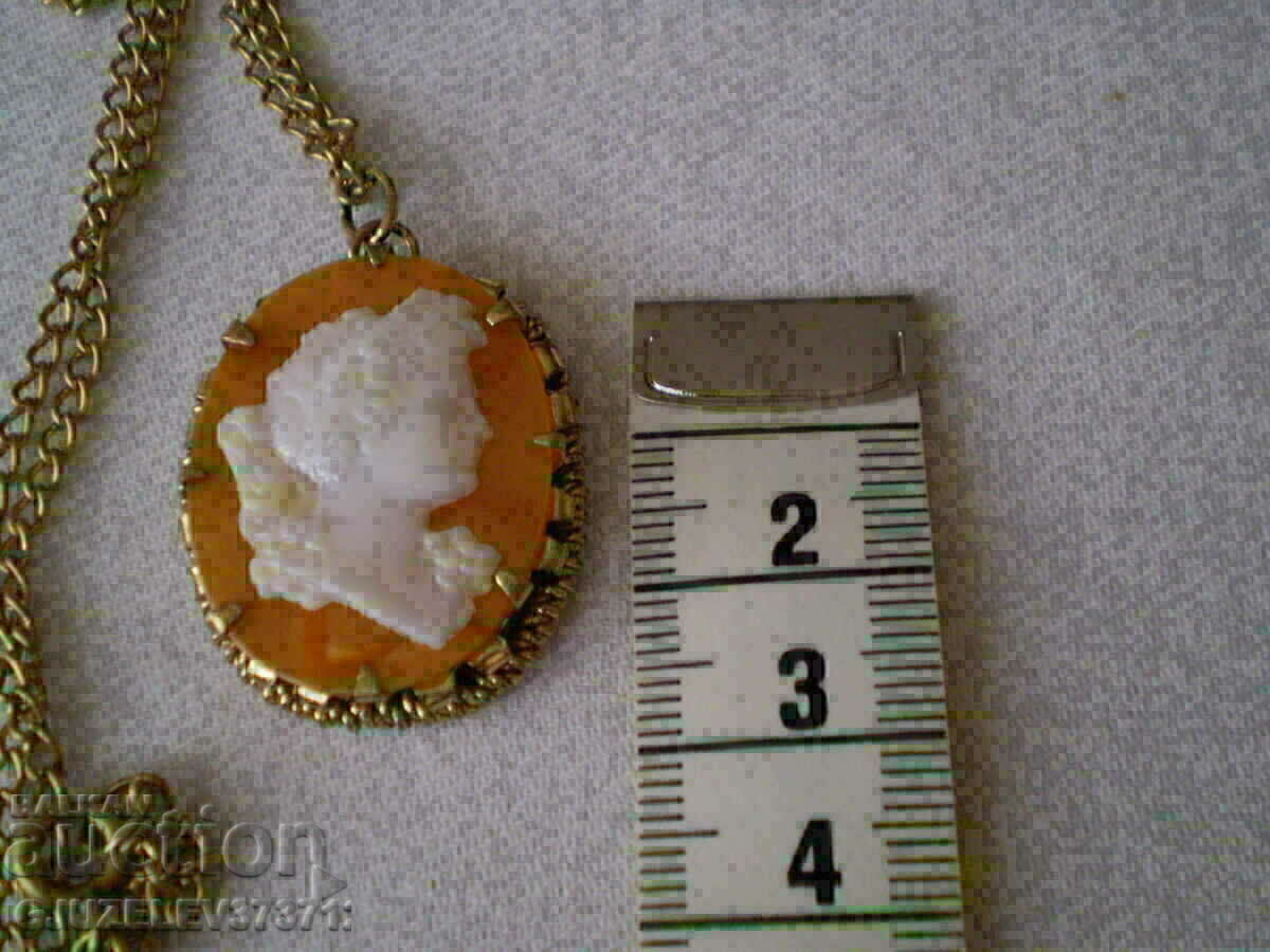 medallion cameo medallion 1960-1970 - 6 medallion cameo medallion 1960-1970 - 6
