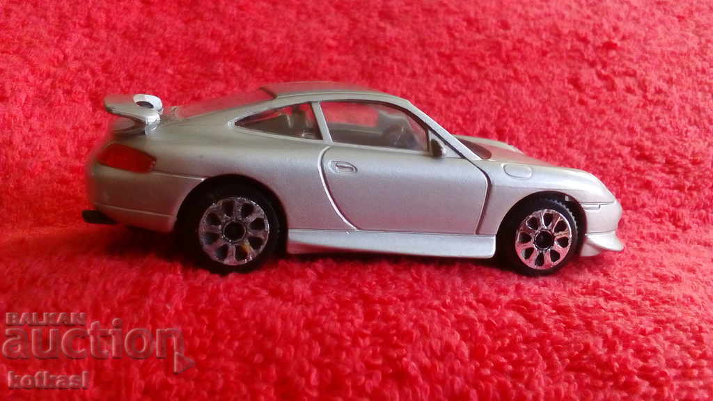 Auction  Metal car PORSCHE 911 Carrera 1/43 burago China