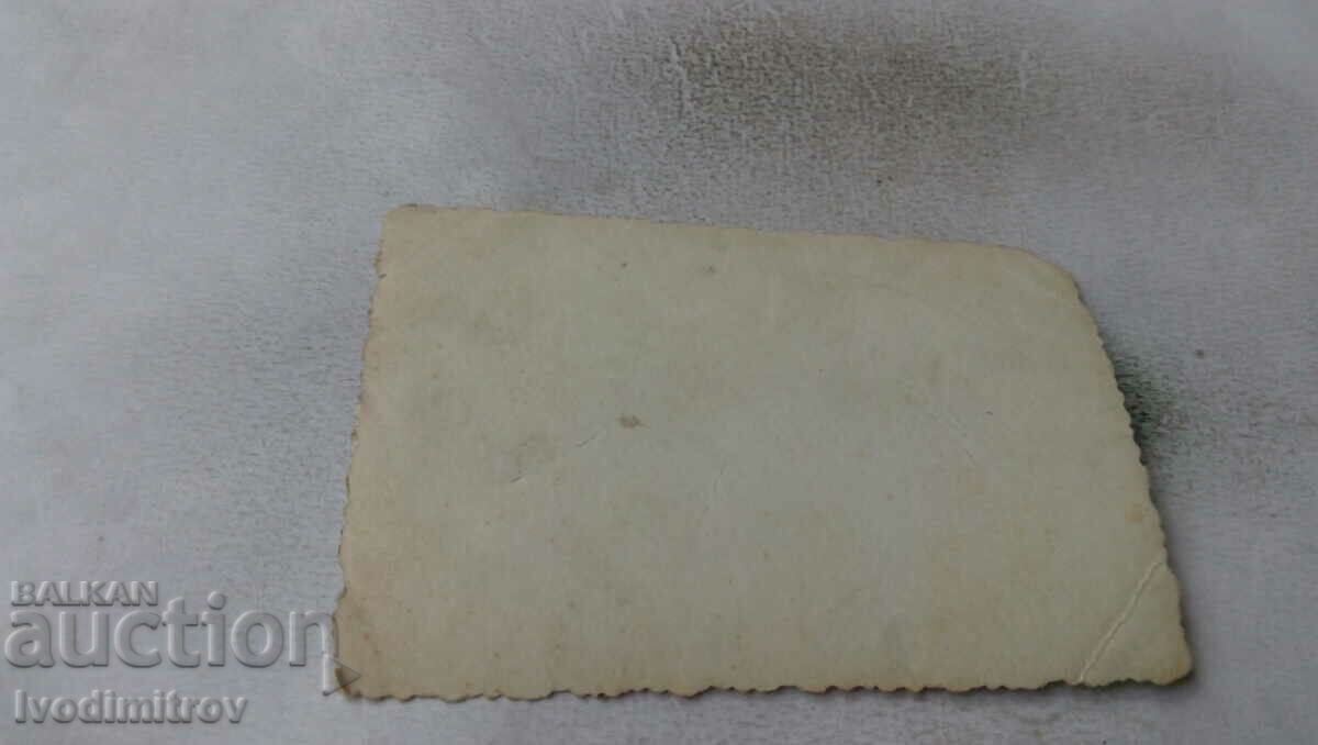 Fotografie Sofia Tineri în zăpadă cu preț 2.65 BGN | € 1.35 Fotografie Sofia Tineri în zăpadă cu preț 2.65 BGN | € 1.35