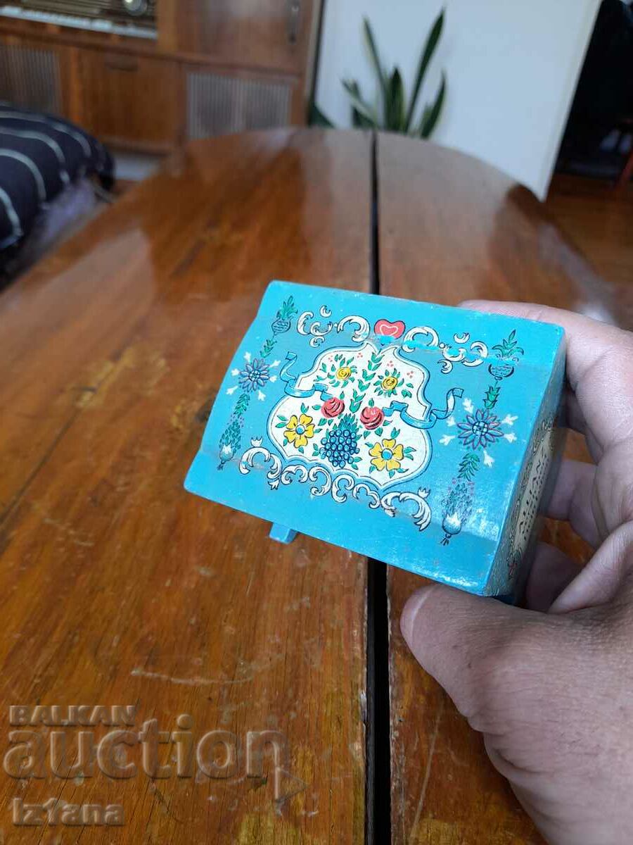 Old cashier - 5 Old cashier - 5