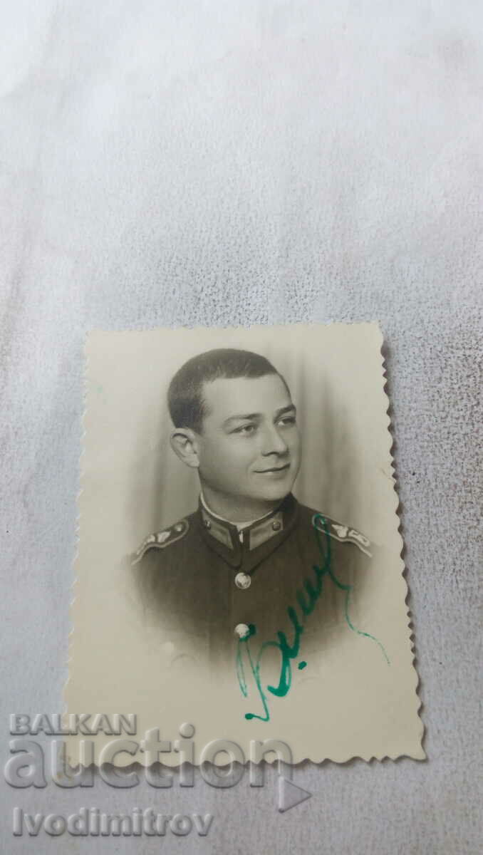 Снимка Млад офицер 1943