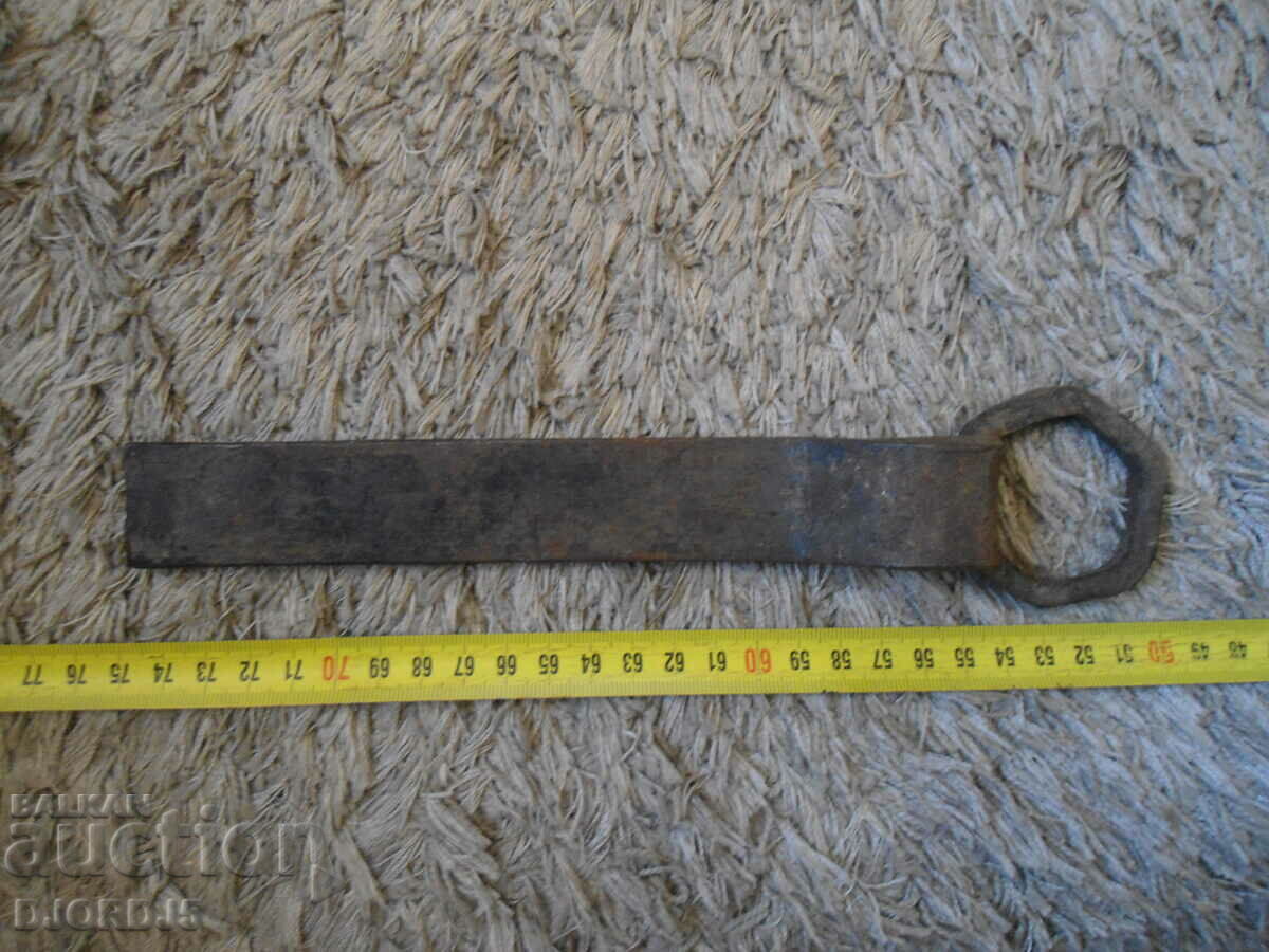 Auction Old key Auction Old key