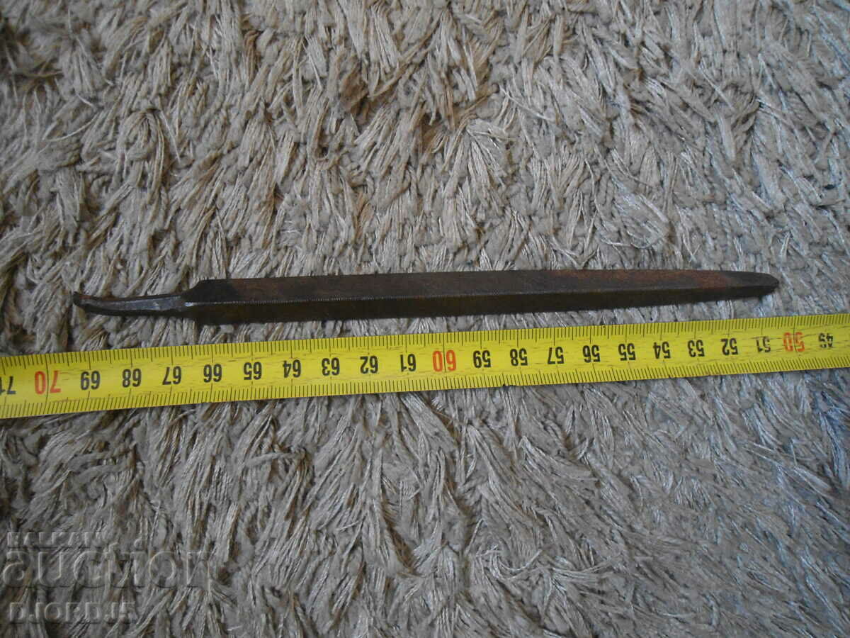 Delivery of Old small triangular file Delivery of Old small triangular file