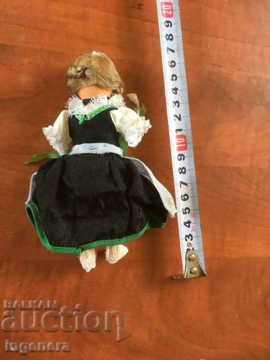 Auction TOY DOLL Auction TOY DOLL