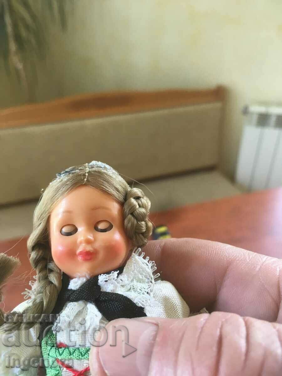 TOY DOLL - 5 TOY DOLL - 5