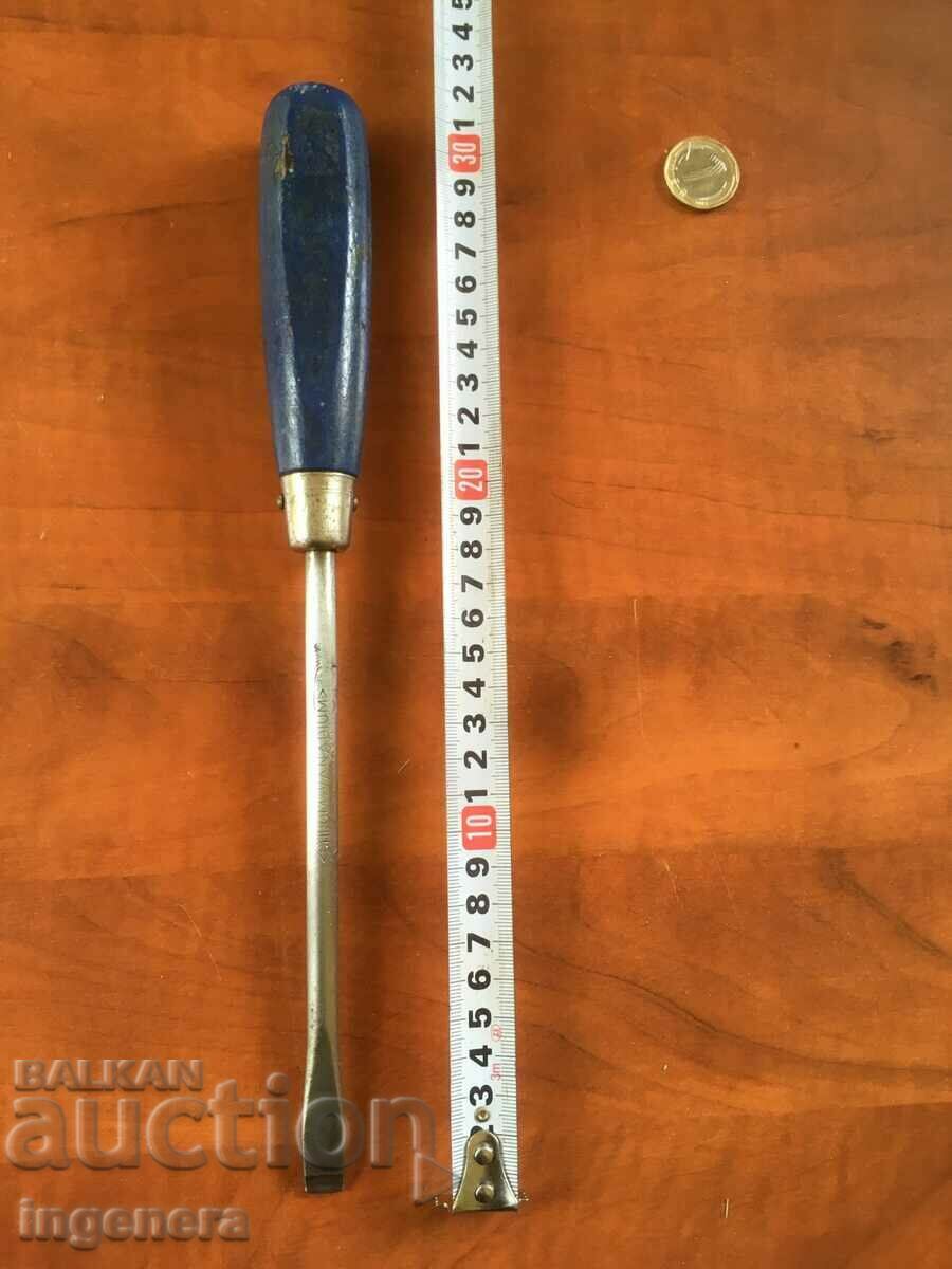 SCREWDRIVER AS A TOOL HUGE AND STRONG GERMAN - 6 SCREWDRIVER AS A TOOL HUGE AND STRONG GERMAN - 6